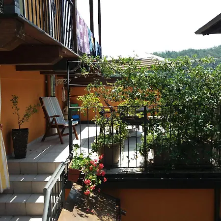 Bilocale Con Terrazzo Maggiore Appartement